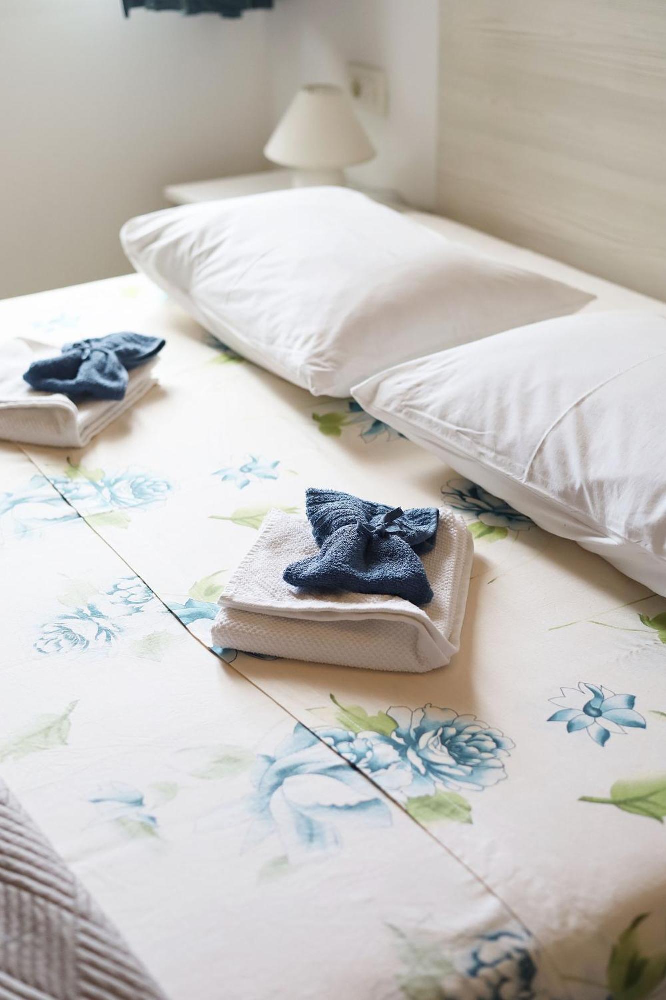 Guesthouse Miranda Np Krka โลโซวาซ ภายนอก รูปภาพ